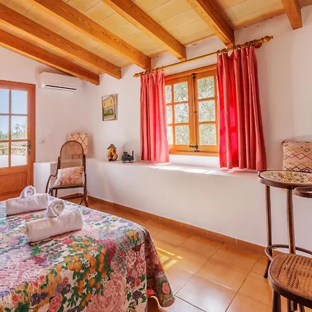 Creus Semesterbostad